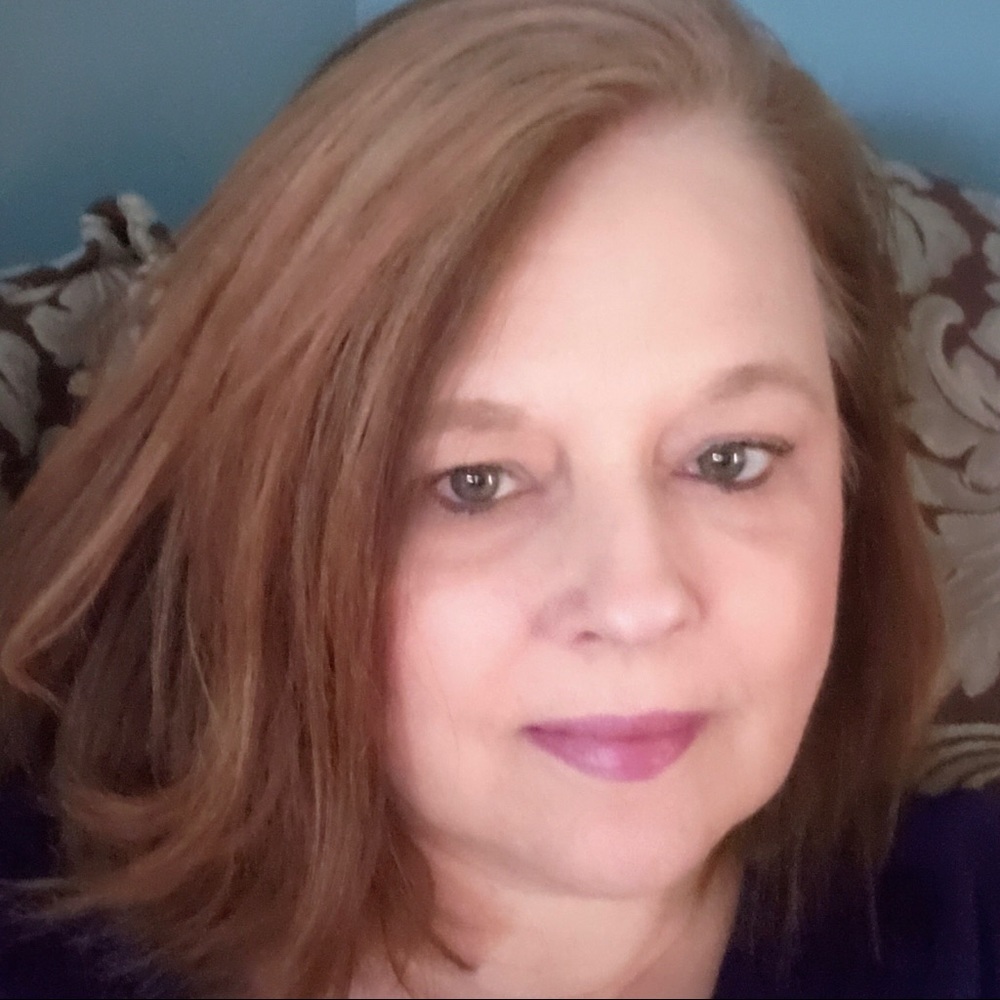 Meet your Posher, Carol